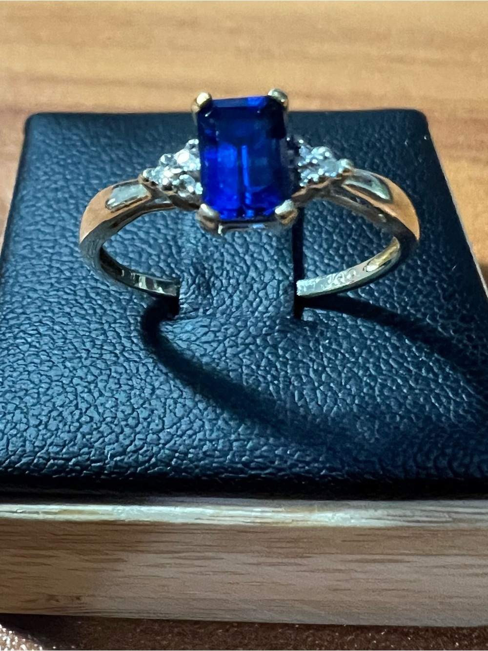 Estate 10k Yellow Gold Emerald Cut Blue Sapphire & Diamond Ring Size 7